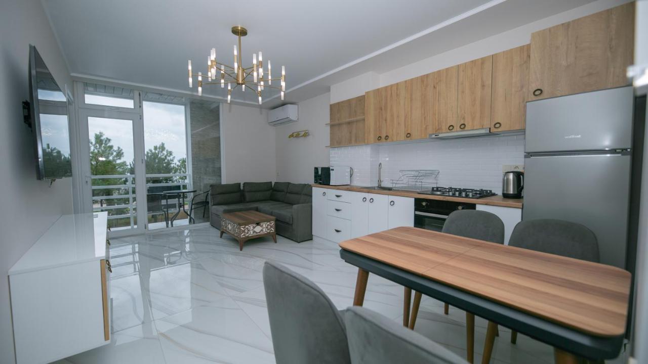 Apartamento Next The Sea Batumi Exterior foto