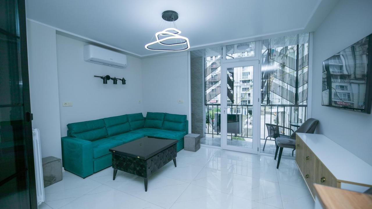 Apartamento Next The Sea Batumi Exterior foto